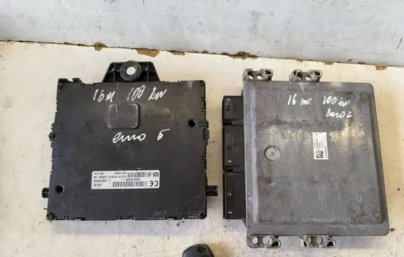 Engine ECU kit and lock set