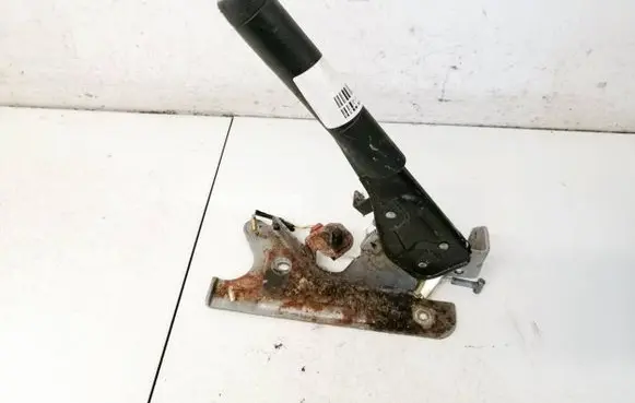 Handbrake/parking brake lever assembly