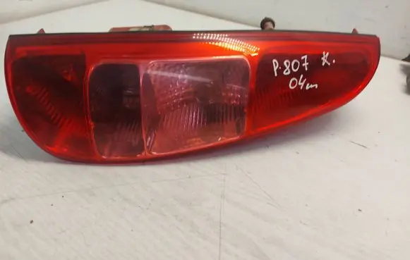 Peugeot 807 Rear/tail lights 0901X