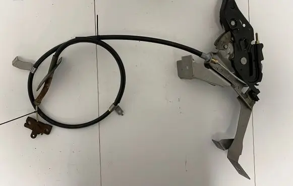 Nissan Murano Z50 Handbrake/parking brake lever assembly