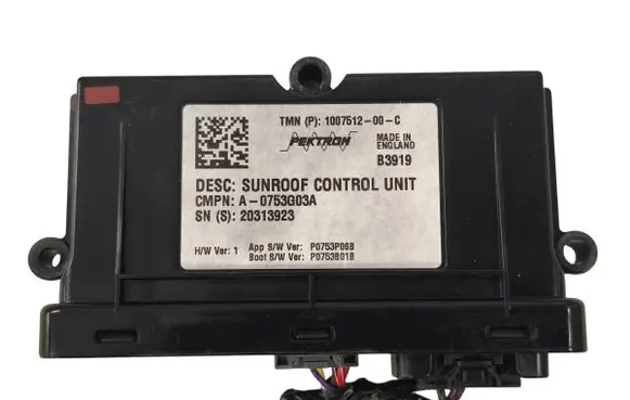 Tesla Model S Sunroof control unit/module 100751200C P0753P06B 20313923
