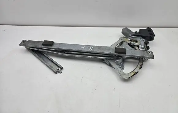 Toyota Prius+ (ZVW40) Rear door window regulator with motor 8570102010 961920101 AV2621004351