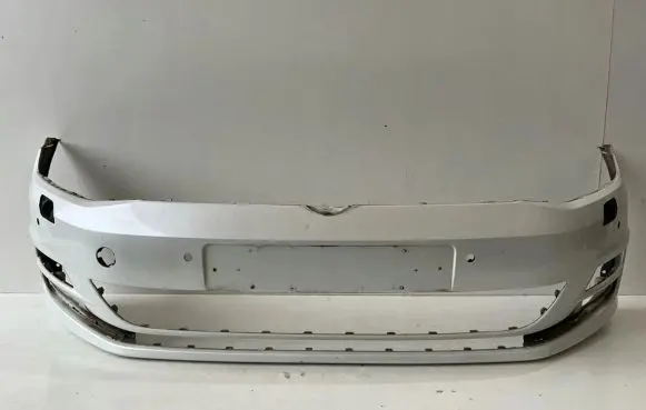 Volkswagen Golf VII Front bumper 5G0807221