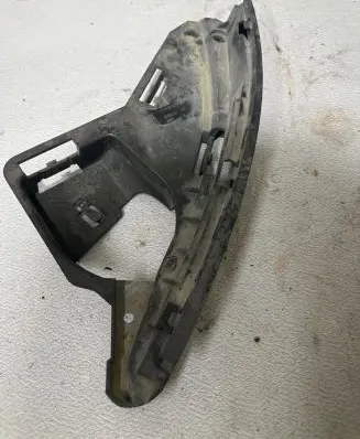 Volvo XC60 Headlight/headlamp mounting bracket 30763433