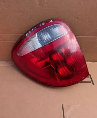 Chrysler Town & Country IV Rear/tail lights