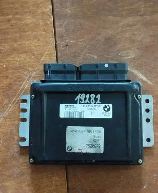 BMW 5 G30 G31 Engine control unit/module 7514587 s118012001