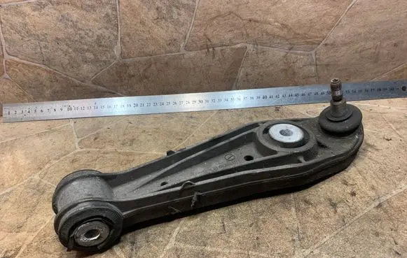 Rear upper control arm/wishbone