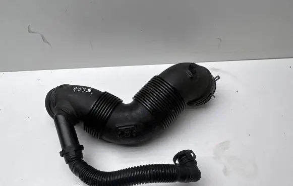 Audi A3 S3 8P Air intake hose/pipe 3C0129654M 4461966