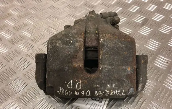 Volkswagen Touran I Front brake caliper
