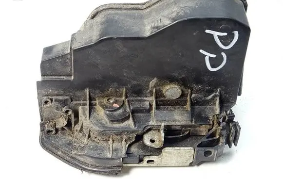 BMW 5 E60 E61 Front door lock