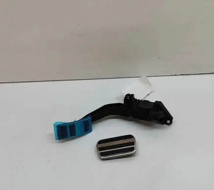 Ford Kuga III Accelerator throttle pedal JX612454BA LX619F836DB