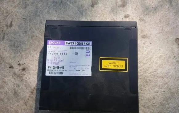 Jaguar XF X250 Navigation unit CD/DVD player 8W8310E887CE 080494019 4621008823