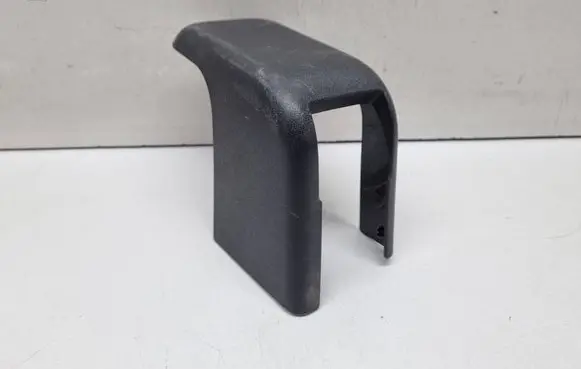 Nissan X-Trail T32 Front driver seat rail trim 88271