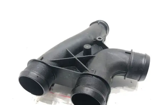Intercooler hose/pipe