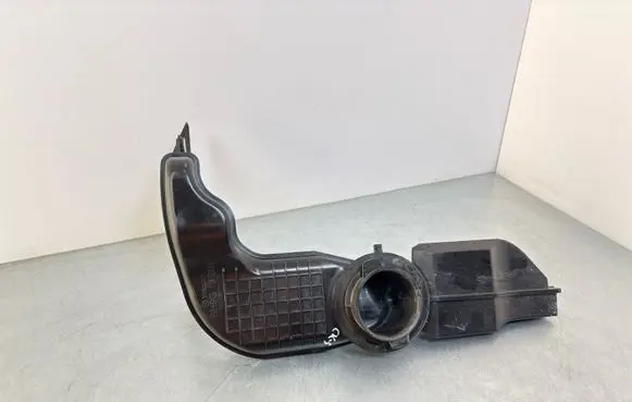 Mazda CX-5 II Air intake duct part SH9G13201