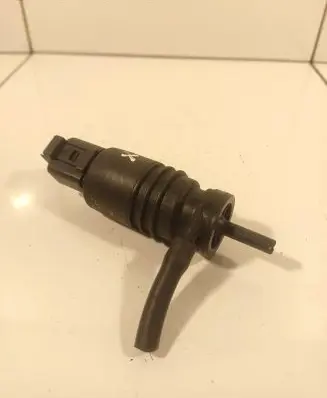 BMW X5 E53 Windscreen/windshield washer pump 8362154
