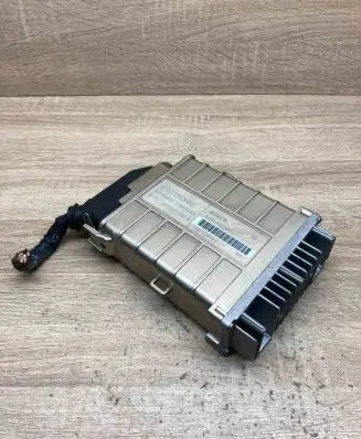 Volkswagen Golf III Engine control unit/module ECU 893907383B 0285007061 WithPlug