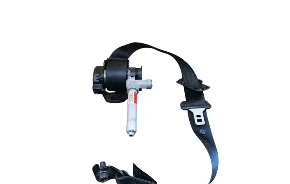 Volvo S60 Middle seatbelt (rear) 30738531