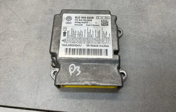 Audi Q3 8U Airbag control unit/module 8U0959655B