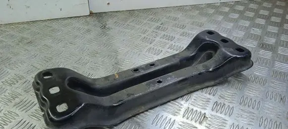 Mercedes-Benz C AMG W205 Gearbox mounting bracket A2052401702