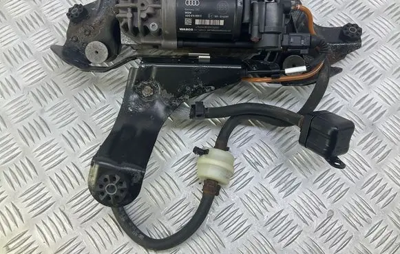 Audi A6 Allroad C7 Air suspension compressor/pump 4G0616005C 4G0616095B 4G0616091