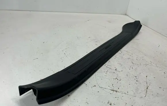 Subaru Forester SK Front sill trim cover 94060SJ030