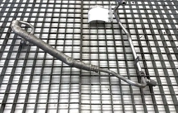 Suzuki Vitara (LY) Air conditioning (A/C) pipe/hose 9572074S00