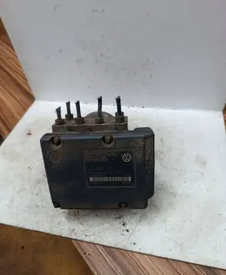 Volkswagen Golf IV ABS Pump 1J0907379G 346786 10094903403