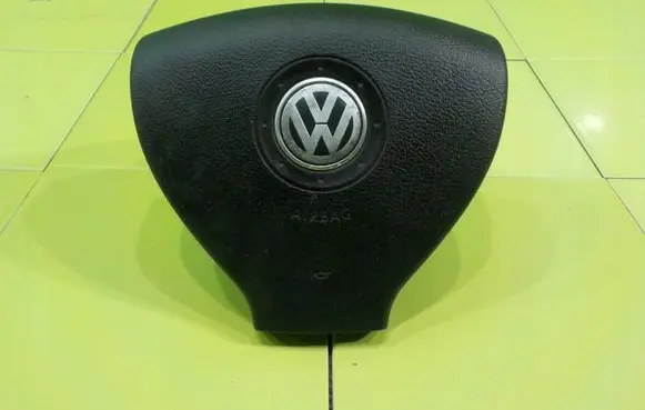 Volkswagen Scirocco Steering wheel airbag 1K0880201BT
