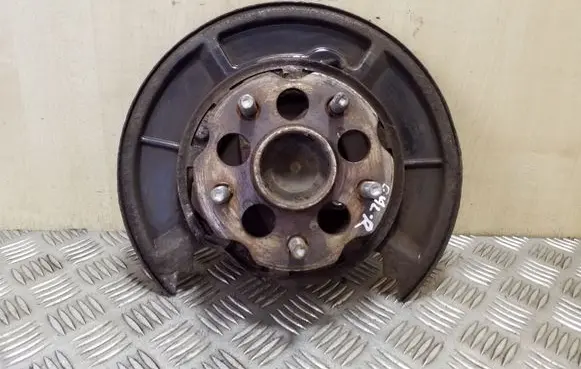 Toyota Verso Rear wheel hub