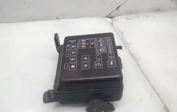 Opel Frontera B Fuse box set 72543061