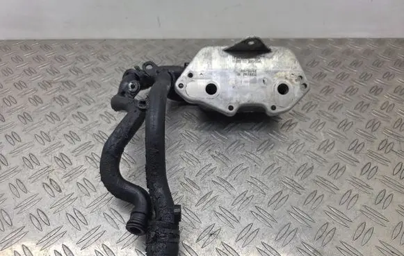 Audi A6 S6 C6 4F Oil filter mounting bracket 06E117021G 1129392 3063641