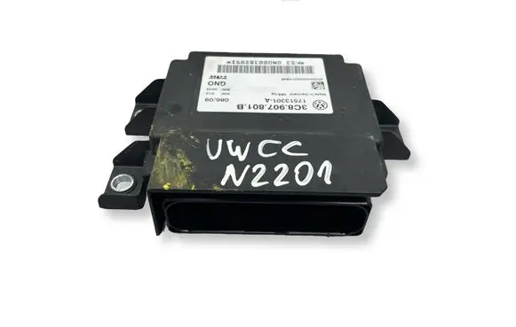 Volkswagen PASSAT CC Hand brake control module 3C8907801B 17513301A 000000002010848