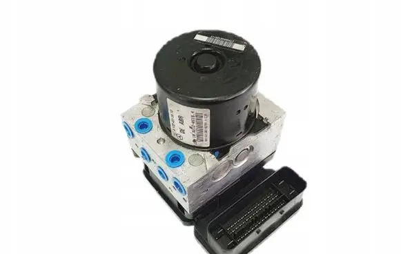 Mercedes-Benz C W204 ABS Pump A1724312612 A1729014100