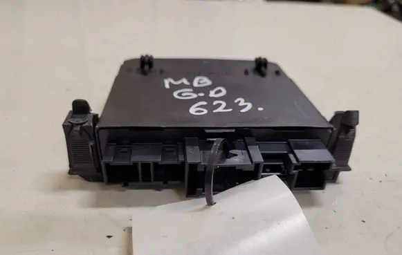 Mercedes-Benz C W203 Door control unit/module 2038206626