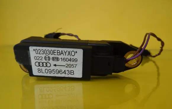 Audi A3 S3 8L Airbag deployment crash/impact sensor 8L0959643B