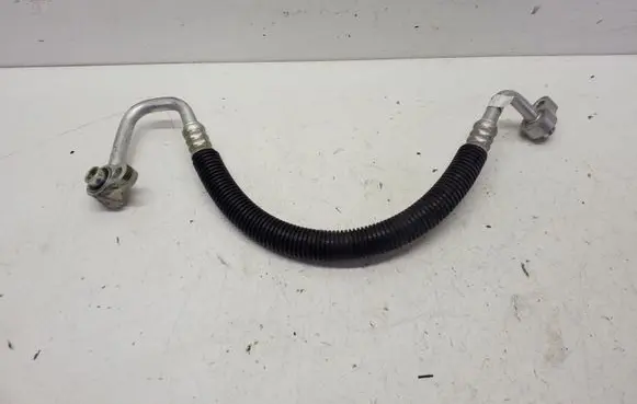 Air conditioning (A/C) pipe/hose