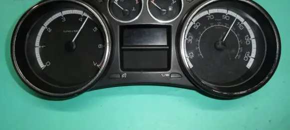 Peugeot 308 Speedometer (instrument cluster)