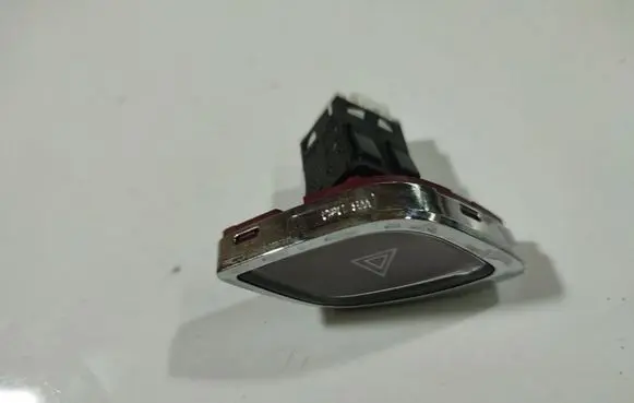 Citroen DS3 Hazard light switch 96669616KR00 96669616KR-00