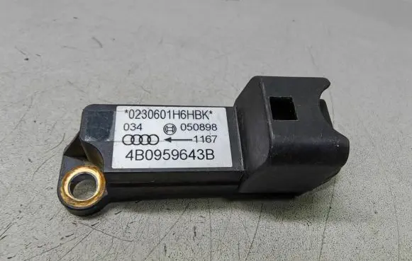 Audi A6 S6 C5 4B Airbag deployment crash/impact sensor 4B0959643B