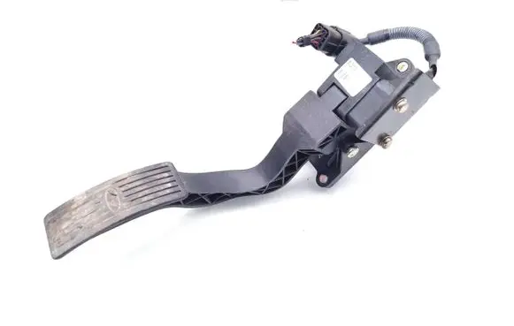 Hyundai Terracan Accelerator throttle pedal AG1RHR019
