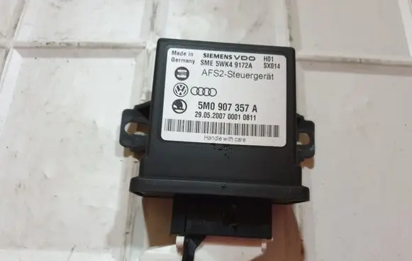 Volkswagen PASSAT B6 Light module LCM 5M0907357A