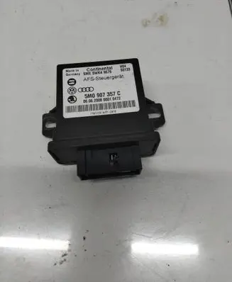 Volkswagen PASSAT B6 Light module LCM 5WK49676 5M0907357C 0606200800010472