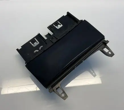 Mercedes-Benz GLK (X204) Ashtray (front) A2046801350 W204ZB 2046801350