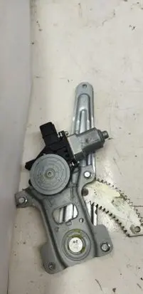 Subaru Impreza IV Rear door window regulator motor