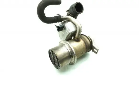 Volkswagen PASSAT B8 EGR valve cooler 04L131512D