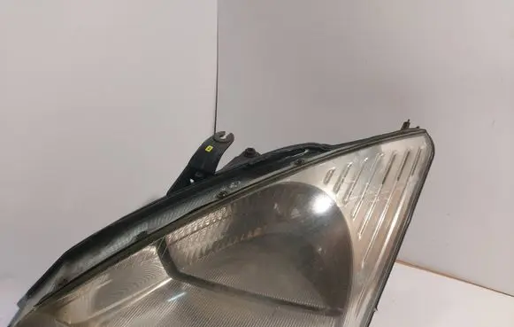 Ford Focus Headlight/headlamp 0374D 6055W