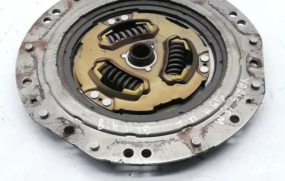 Toyota Yaris Clutch pressure plate 