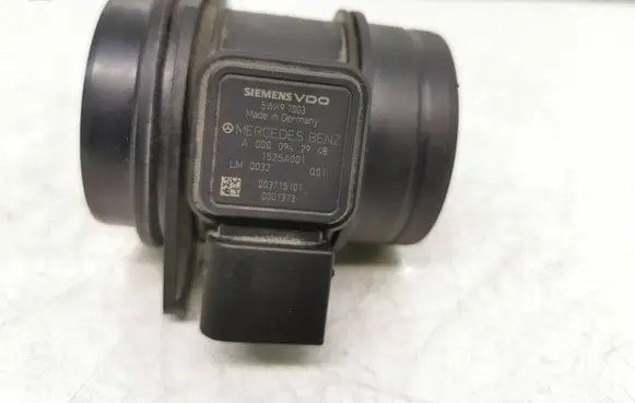 Mercedes-Benz A W169 Mass air flow meter A0000942948 1525A001 003715101