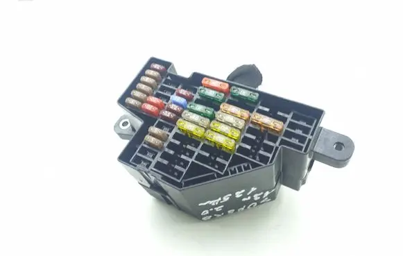 Skoda Superb B6 (3T) Fuse module